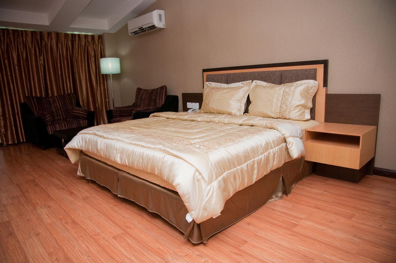 Kemena Hotel Bintulu Exterior photo